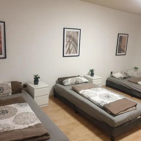 Privaterooms And Hostel Oberhausen  Exterior photo