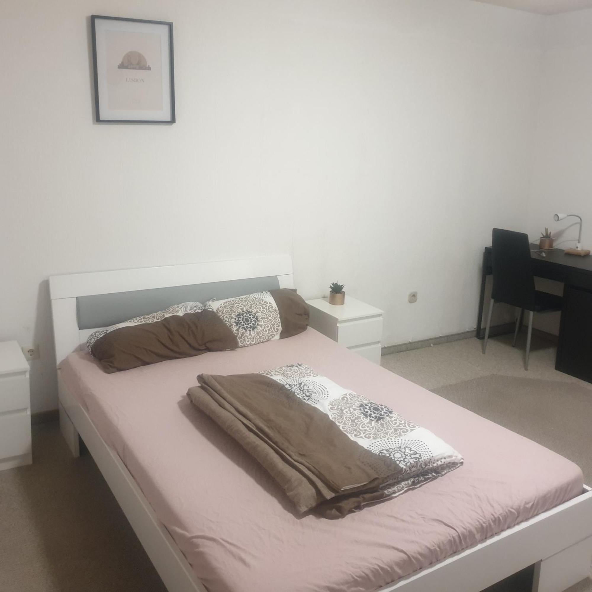 Privaterooms And